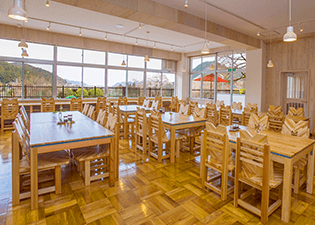 レストラン「食飲室」